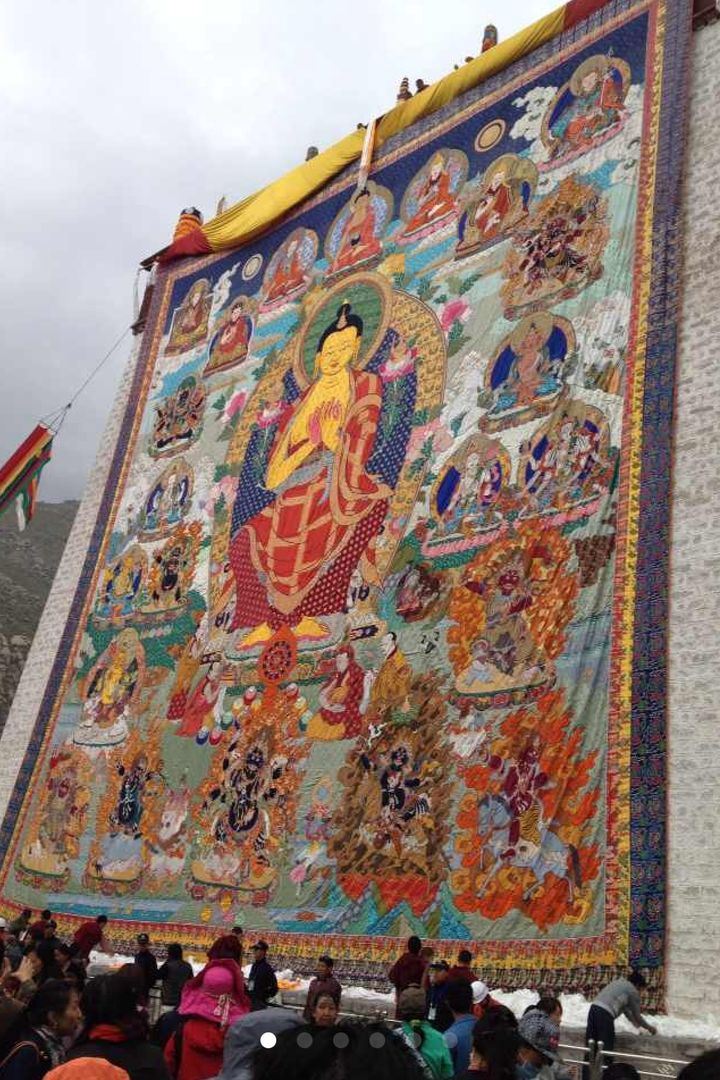 праздник в тибете, монастырь сера в тибете экспонирование танки в тибете, монастыри лхасы, туры в тибет, туры с новый путь
